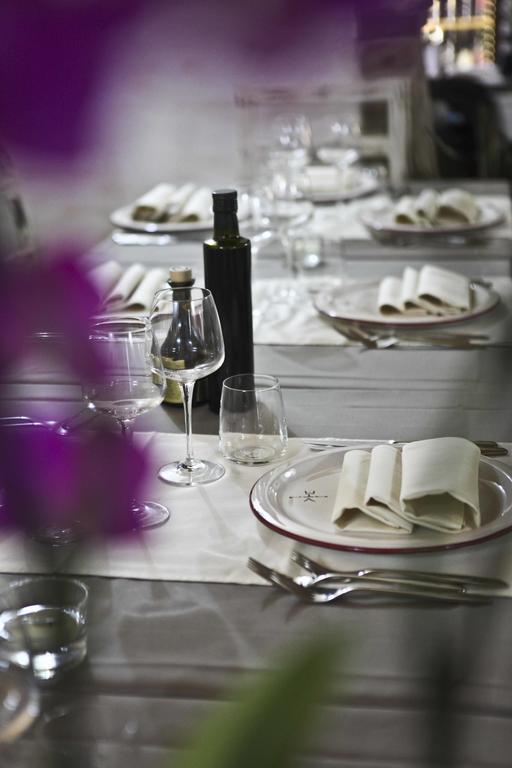 Abas Ristorante Pizzeria Affittacamere Ales Екстер'єр фото
