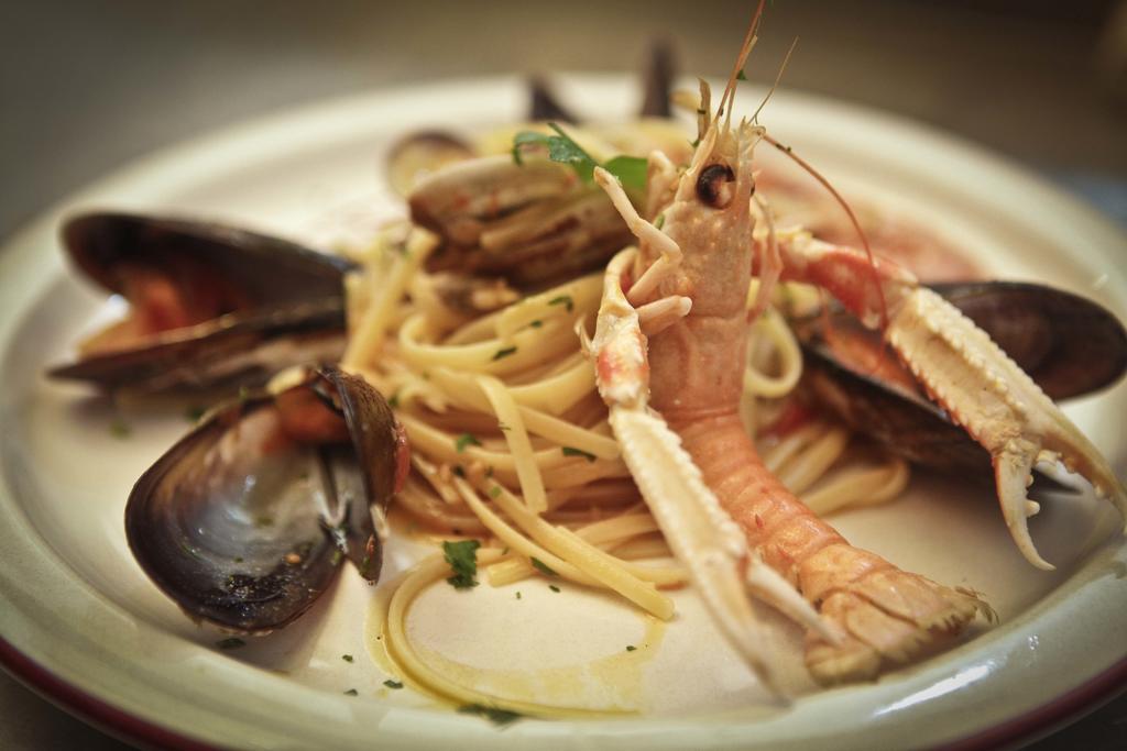 Abas Ristorante Pizzeria Affittacamere Ales Екстер'єр фото